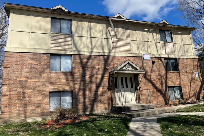 Exterior - 2BRs Now Leasing for August 2025 Near Bus Route