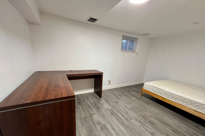 Bed room - Two rooms at the single house. Near Centennial College/U of T Scarborough campus
