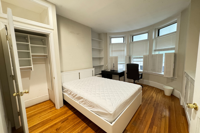 room 2 - 45 Westland Condo