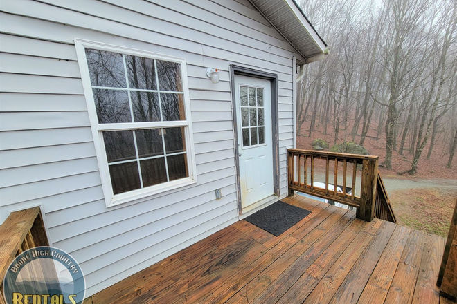 Photo - 387 Sugarloaf Rd Apartments