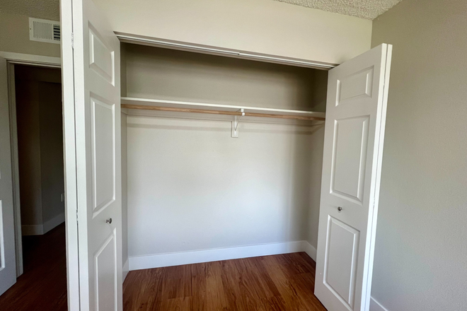 Bedroom Closet - Shared North Boulder Apartment