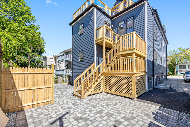 - - 5 Beds / 5.5 Baths – Available 06/01/2026 Apartments