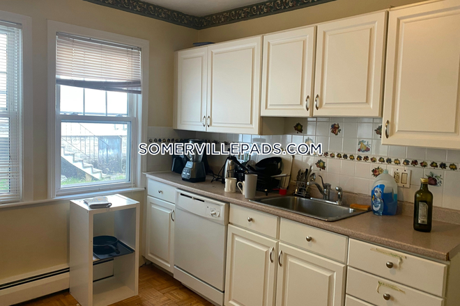 Kitchen - Available 6/1/2025! 3 Bed 1 Bath Apartment on Chetwynd Rd.! Close Proximity to Campus