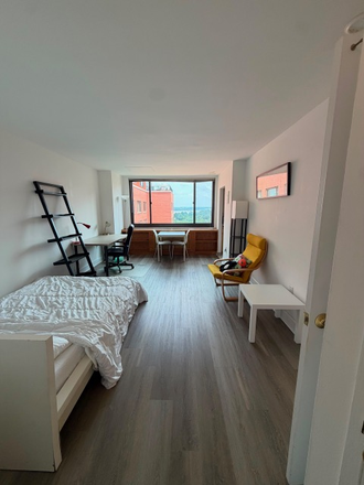 Unit view from door - PERFECT STUDIO FOR GRAD/LAW/MED  STUDENT - FULLY FURNISHED, UTILITIES INCLUDED Apartments