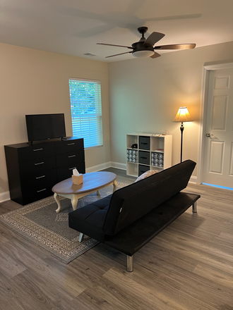 Upstairs Shared Living Room - Medlock Park-Furnished. All Utilities $825 to $895/room. Special $500 1st Month Rent! Near Shuttle Apartments