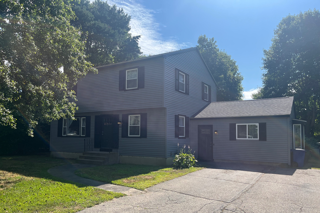  - 65 Lambert St, Narragansett, RI 02882