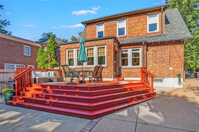 Back patio - Entire House Short Walk from Downtown Clayton and Metrolink