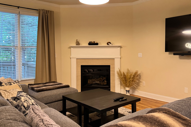 Living Room - Rooms in a cozy neighborhood Townhome