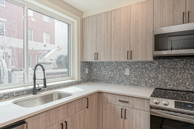 Kitchen - 1836 Willington St Unit 1 Apartments