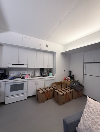 Kitchen - MIT Graduate Tower at Site 4 – Fully Furnished 1-Bedroom Apartment