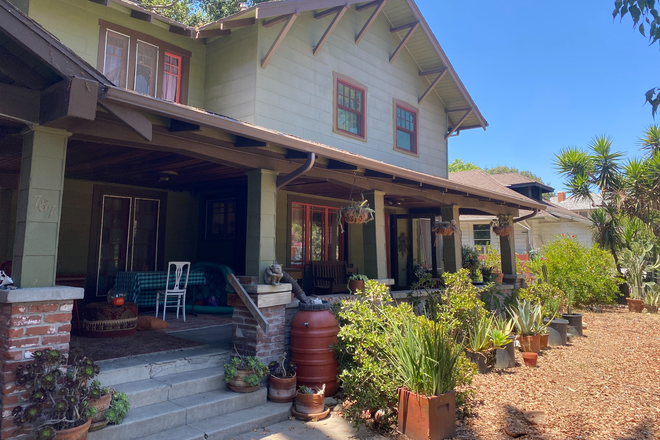 Street view - Raki's Homestay