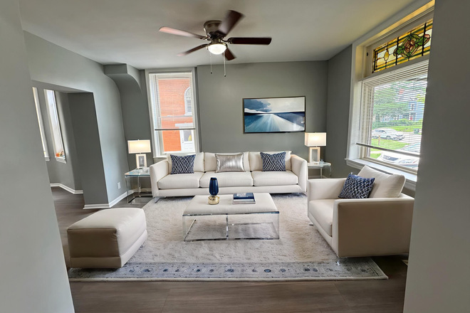 Room - Immaculate 6 Bed 2 Bath with two kitchens