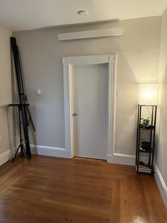 living room - Apartment for sublet (2 bed), June 15 -- August 31.