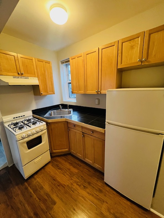 Kitchen - Hemenway St 2 Bed Fenway