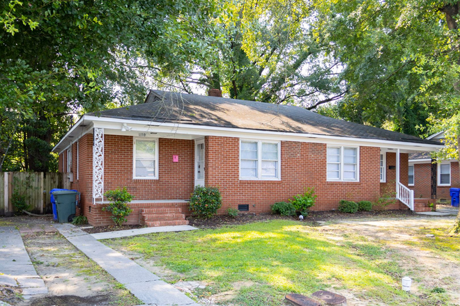 Front elevation - LIVE ON THE GRID CLOSE TO CAMPUS House