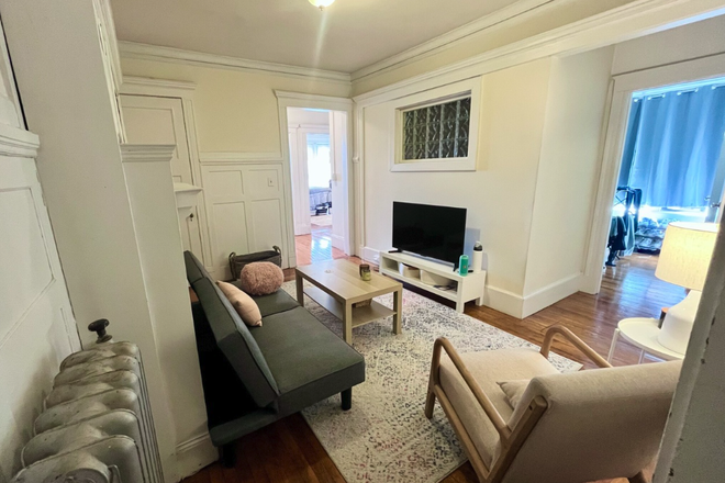 x - Fenway 3 Bed H/HW included Apartments