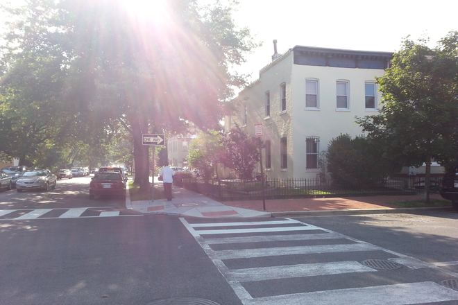 Exterior View of House Front Corner Façade - NOMA/Capital Hill - Large House to Share 3BR / 3BA Near NY Ave Metro