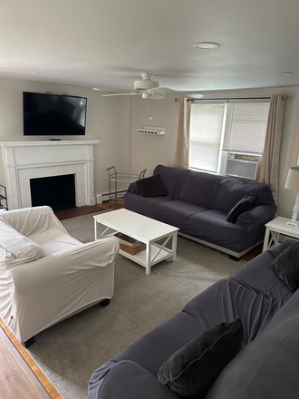 Living room - Updated Pricing House