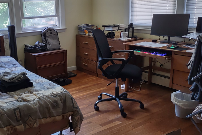 first floor apartment 1 bedroom - rooms in 2 family house, close to BC, BU