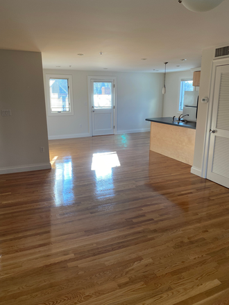 Living rm - Harvard Sq/  Pristine 2BR / No fees Apartments