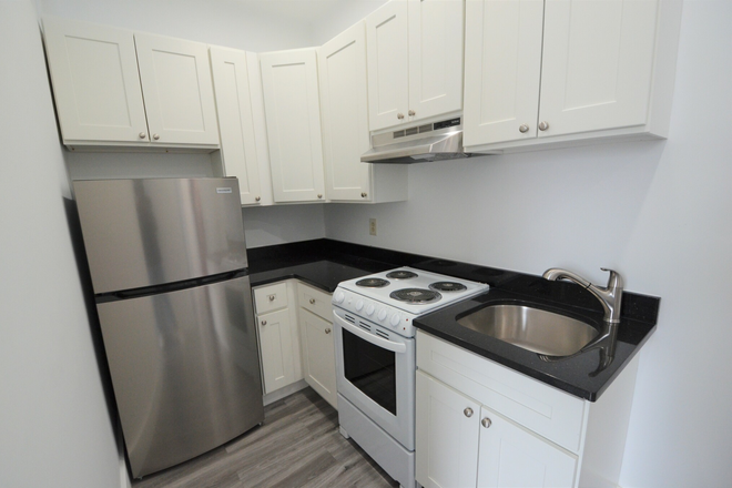 Kitchen - 3 Bed Available 9/1/26! (No living room) *CONTACT NOAH 603-470-8181 Apartments