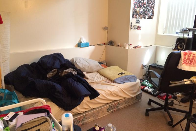 A - 2 BED WITH LIVING ROOM AND DISHWASHER Apartments