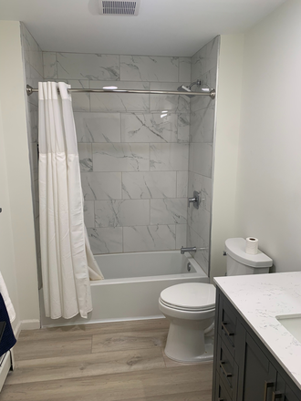 Hallway Bathroom - 5min Walk to Purdue - Large bedroom Available Aug. 1st, 2026. Utilities inclusive. House