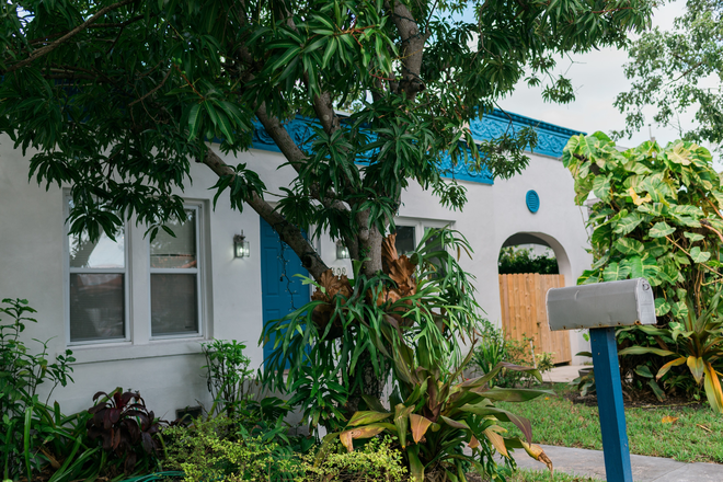 MAIN HOUSE - ELSA SUAREZ ALFONSO House