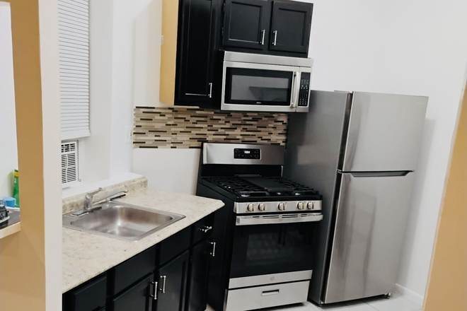 Kitchen - Truxton Area One Bedroom Apartments