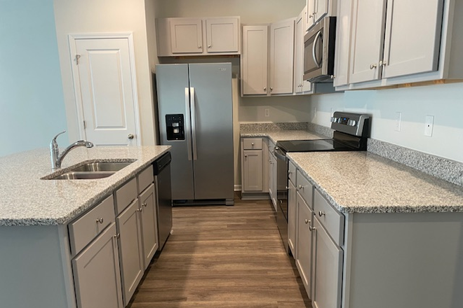Kitchen - LEWIS CREEK Townhome