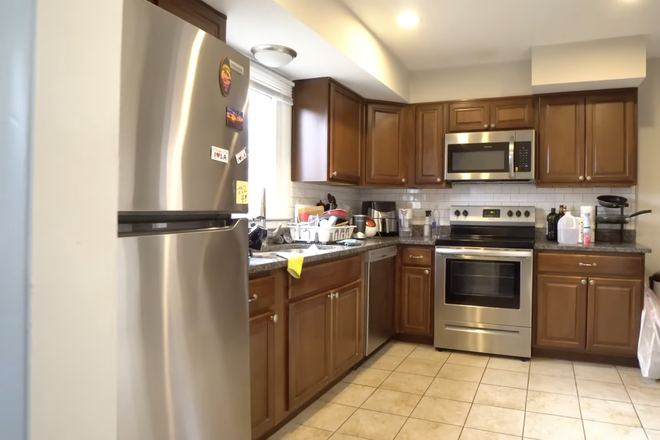 Kitchen - 9244 Limestone Pl House