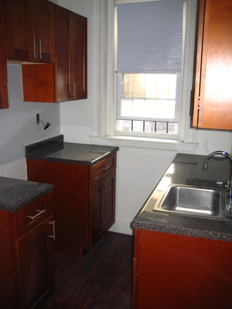 hubrealtyproperties.com - Excellent spacious studio, handy to the schools and T Apartments