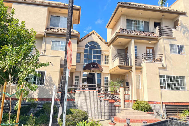 Main gate of the community - Updated Townhouse