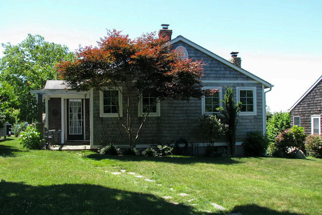 Front of House - Available for a group of 2! 2 Bedroom available in Sand Hill Cove area! House