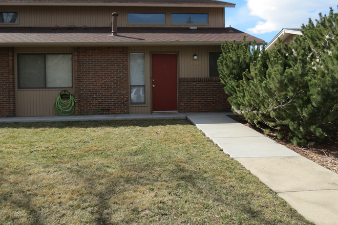 1091 Sycamore - 1091 Sycamore (2BR/2BA) Townhome