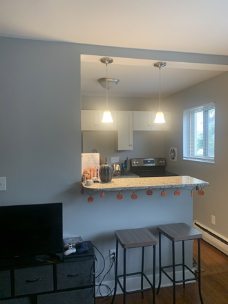 Apartment - LOCATION! LOCATION! Spectacular 1 Bed w/in 5 minute walk to XU campus