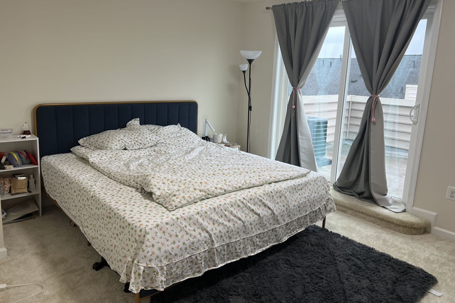 Bedroom - 4th floor bedroom at 5440 Stream Bank Ln, Greenbelt