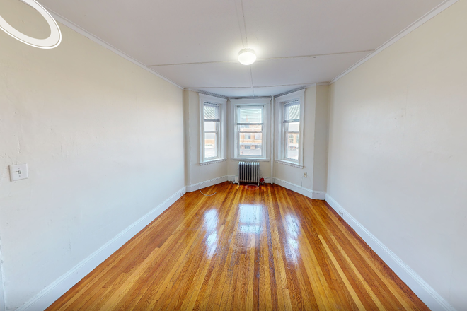 Call NOW for showings! 617-236-8550 - BOYLSTON ST - *NO FEE* CUTE BAY FRONT STUDIO IN SYMPHONY W/ H&HW INC, LNDRY IN BLDMG *AVAIL NOW!* Apartments