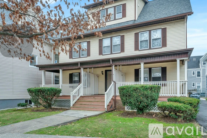 Welcome to a thoughtfully cared-for 5-unit building that offers the perfect blend of privacy and community. Nestled on quiet residential st. - Great 3 bedroom, 3 blocks to Seton Hall University $2500 - No broker's fees! 1162 So. Orange Ave. SO