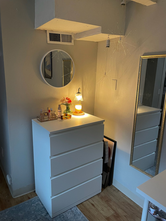Dresser - Spring 2026 Sublease — Walk to Campus, Furnished, Flexible Dates House