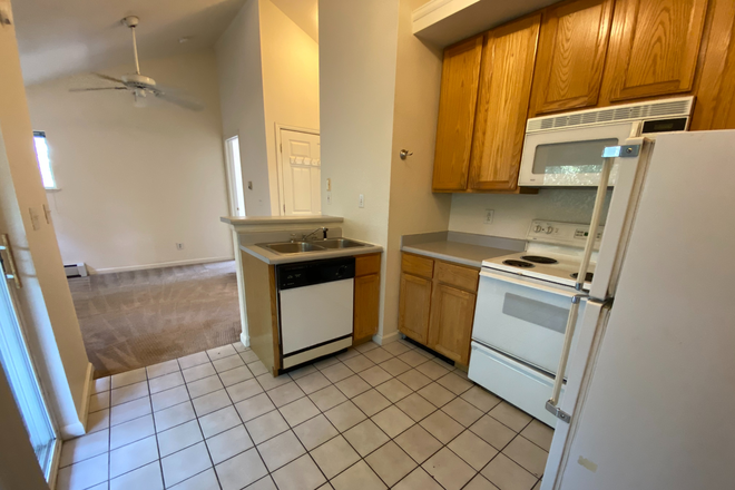2 - August Pre-leasing: 1730 17th St. #2 Apartments