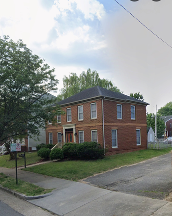 Outside Street View - 4 bedroom house looking for 2/3 roommates
