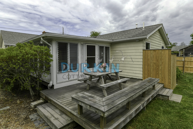 Exterior - Very Private Duplex with Sun Room Rental