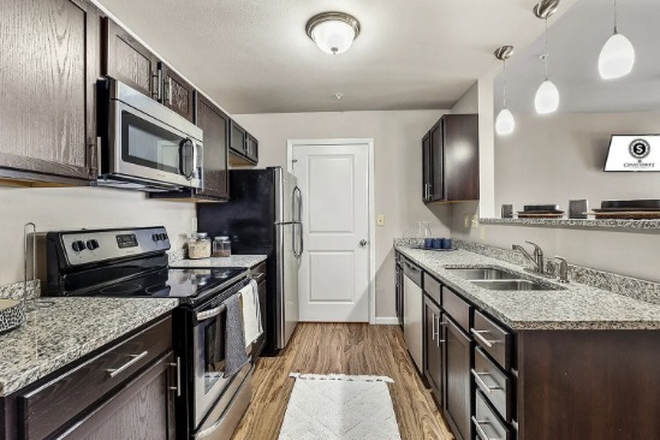 Kitchen - Grant Street Station Apartments