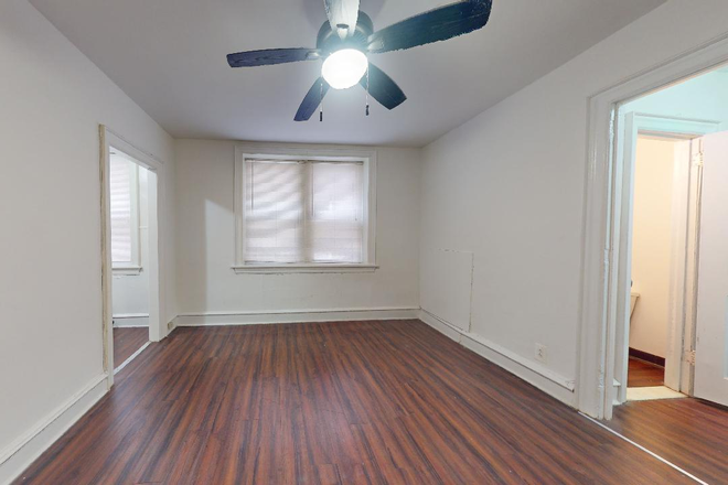 living area - 4619 Chester Avenue - Studio Apartment w/ Heat + Hot-Water Included!