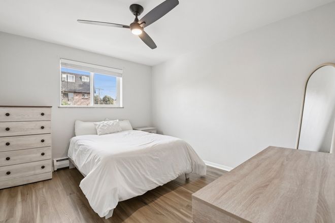 Bedroom - furnished units offered based on availability - Breakaway Flats Apartments