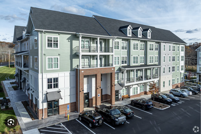 Overall Apartment - Standard at Four Corners Apartments