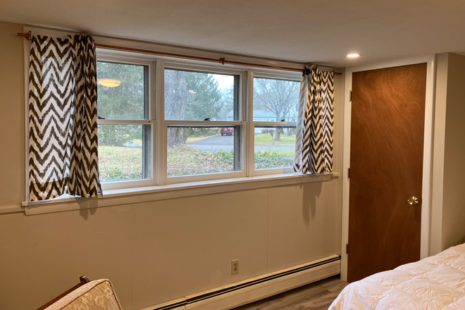 window in the front - 2 ROOM STUDIO APARTMENT, FURNISHED,  ALL UTILITIES INCLUDED