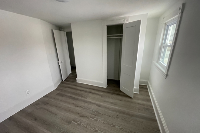 Bedroom - Renovated 1BR apt-Nassau St-Princeton