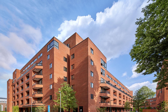 photo of the building from the HUH website - check there for more - Soldiers Field Park Shared Apartment